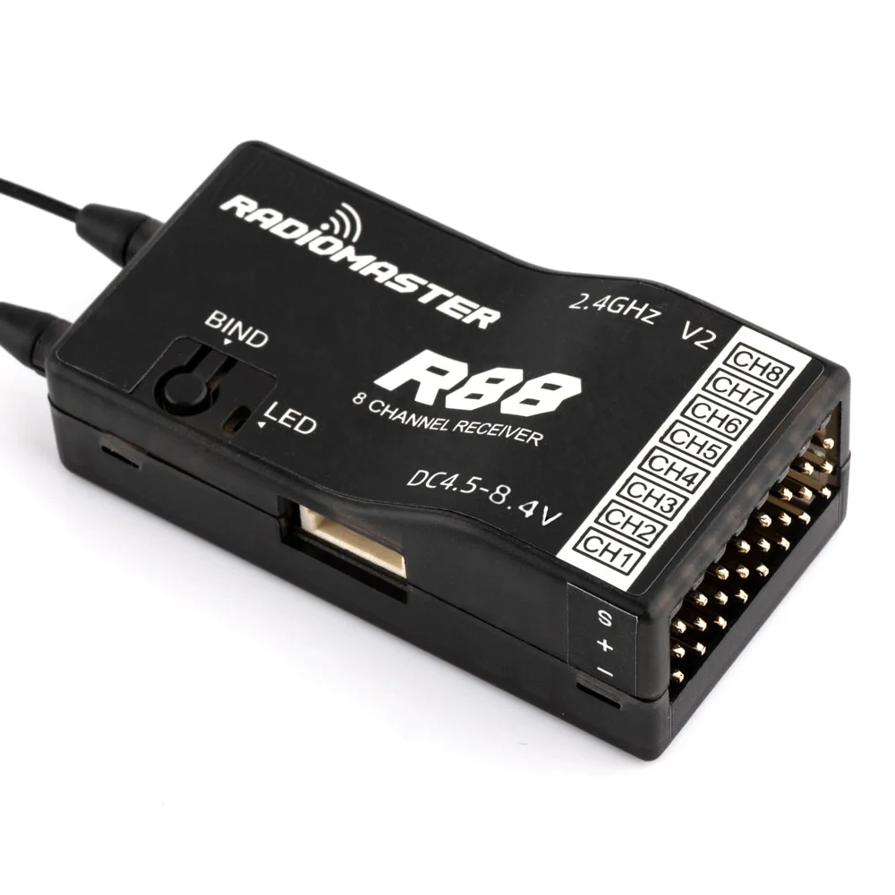 RadioMaster R88 V2 2.4GHz 8CH  - đánh giá và giá Receiver Sbus 8Ch